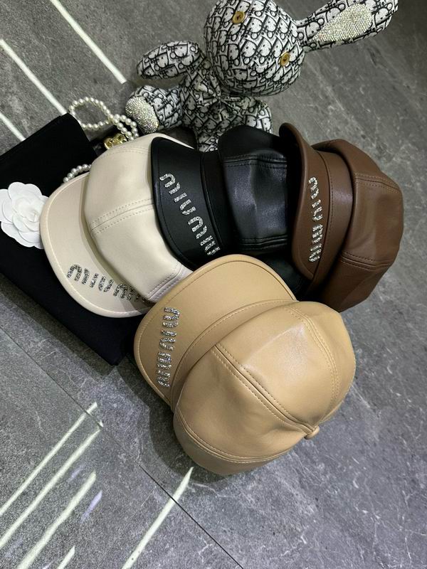Miumiu cap dx28